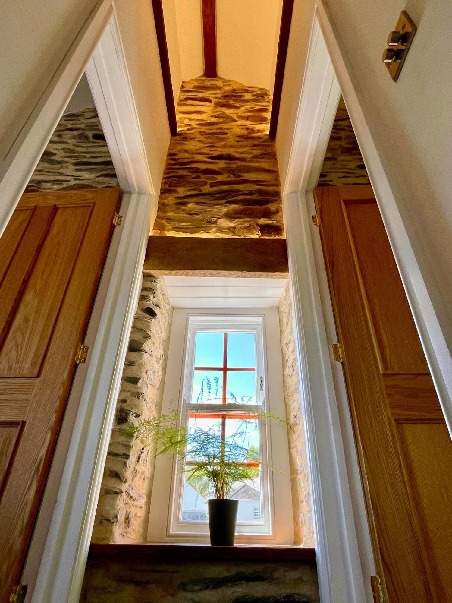 Unique Retreat - 2 Bedroom Cliff Top Cottage With Large Terrace Portloe Exterior foto